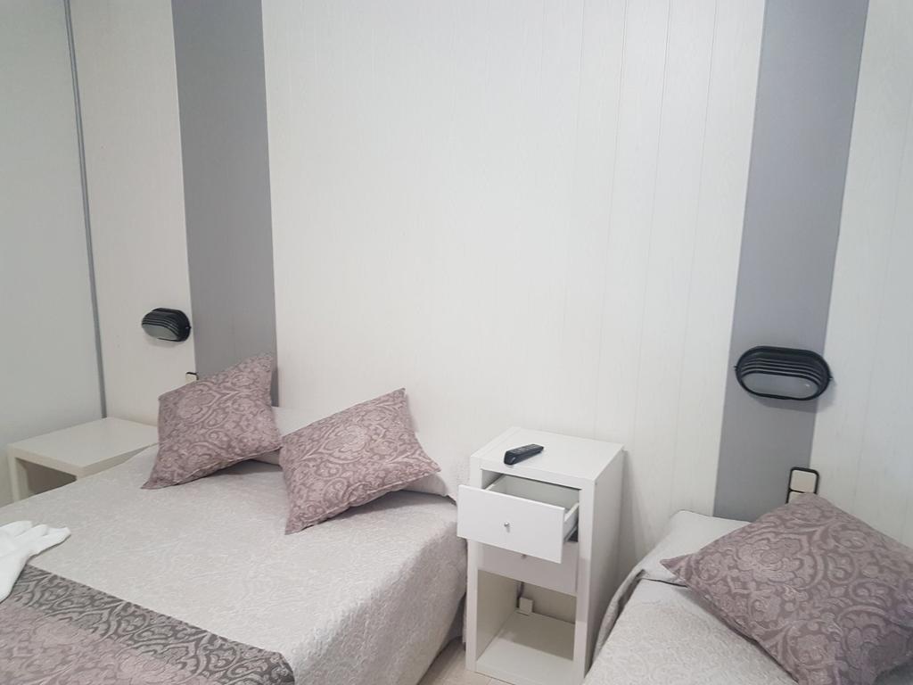 Hotel Aloha بوريانا المظهر الخارجي الصورة